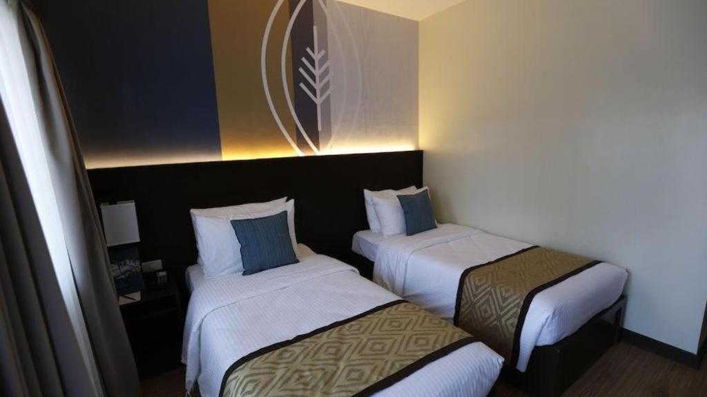 Whitewoods Convention And Leisure Hotel Silang Eksteriør billede