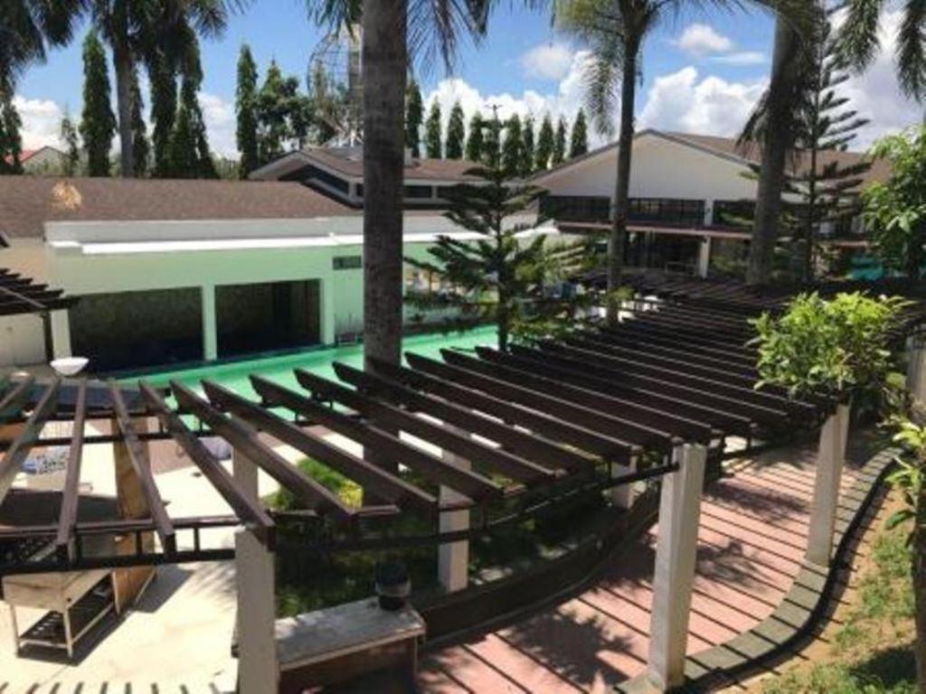 Whitewoods Convention And Leisure Hotel Silang Eksteriør billede